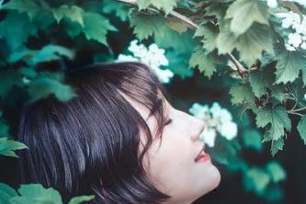 狮子座与水瓶座能否成为亲密姐妹