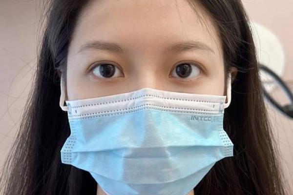 解析面部关键痣位：眉毛中心恶痣识别与处理方法